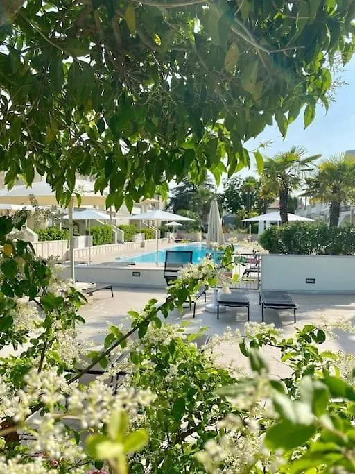 Residence Jesolo Lido Centro Con Piscina 0*, לידו די ג'סולו איטליה
