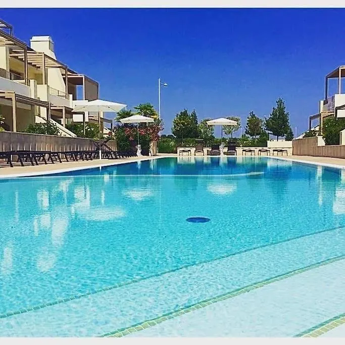 Residence Jesolo Lido Centro Con Piscina İtalya