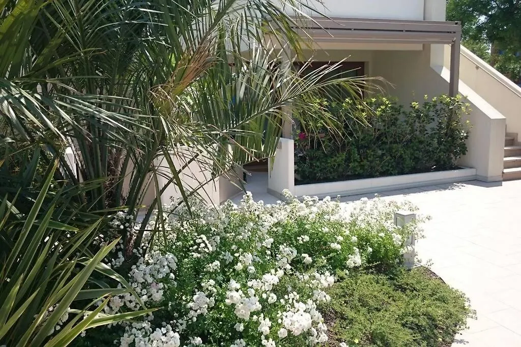 Residence Jesolo Lido Centro Con Piscina Daire Lido di Jesolo